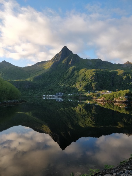 Svolvær_Lofoten Islands_June 2021__OnePlus 5__1/883s_f/1.7_ISO250_4.1mm